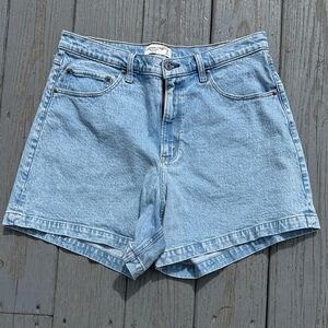 Abercrombie & Fitch Dad Short/Curve Love size 14 Light Blue Denim Shorts